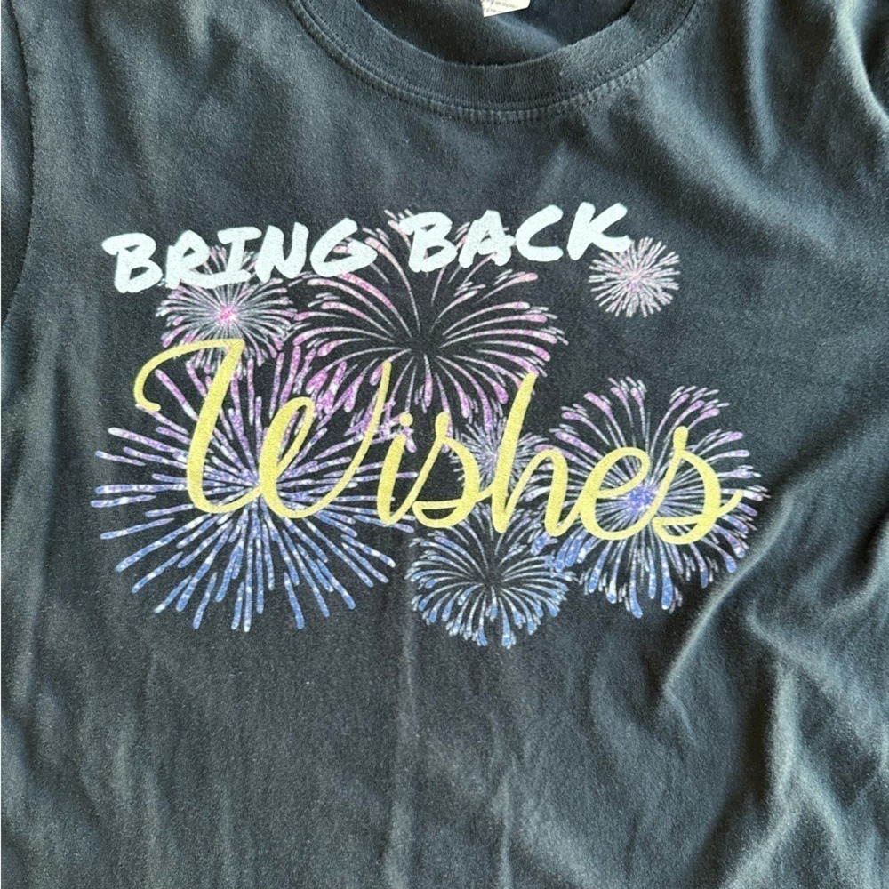 Graphic Tee Disney Parks Fireworks Bring Back Wishes Small T-Shirt Black Top - Picture 8 of 9